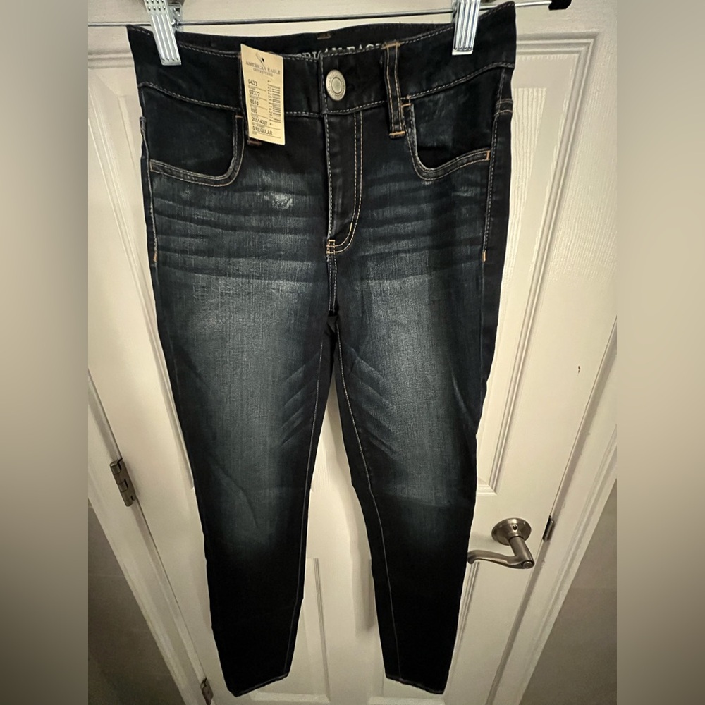 AE Women’s Dark Blue High-Rise Jeggings